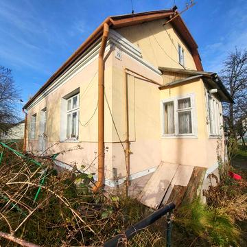 Здається будинок