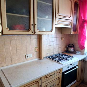 Оренда 2 кім.квартири на Воскресенці по бул.Перова 24