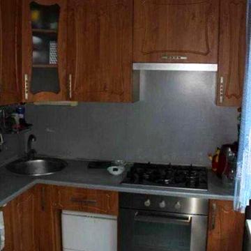 Харків.3 кімнатна квартира в багатоповерхівці,район метро