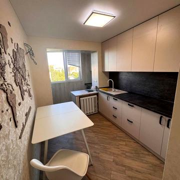 Фестивальний пров., 16