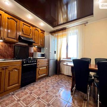 Довгострокова оренда 3к Квартира Європейська (Короленка) площа