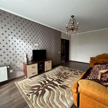 3кімнатна ЖК « Сонячний»