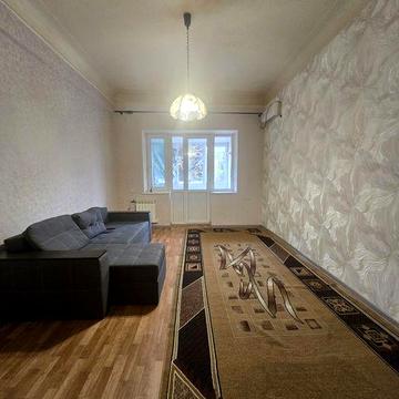 Продам 2-комнатную квартиру в центре города