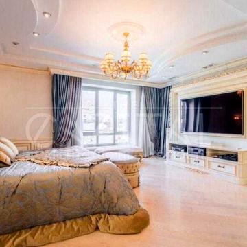 Назарівська вул. (Вєтрова), 11