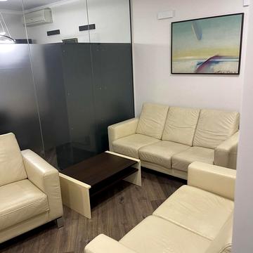 Тарасівська вул., 36