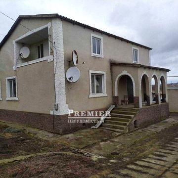 Продається Будинок біля Озера з Причалом!