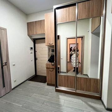 Сдам 4 -х комн.квартиру в центре