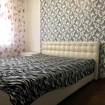 Академіка Заболотного вул., 90