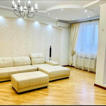 Тополина вул., 24