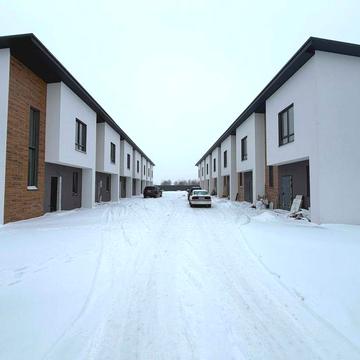 Таунхаус 75 м² з власним подвір’ям у передмісті Києва!