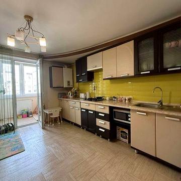 Продаж 2-х кімнатної квартири на вул. Симоненка