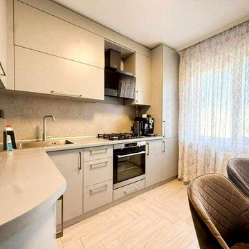 Від власника! Продам дуже гарну 2-х кімнатну квартиру! Центр