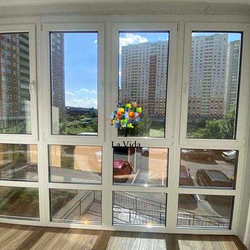 Продаж 2к квартири Русової Софіі 7г