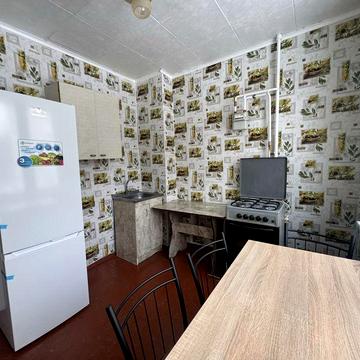 Оренда 2к квартири смт.Зарічне (Гвардійське)