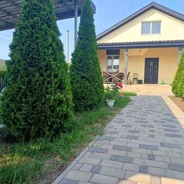 Продам современный дом в Великодолинском/все удобства/7 соток