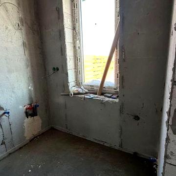 Таунхаус з частковим ремонтом. Зроблена всі чорнові роботи!