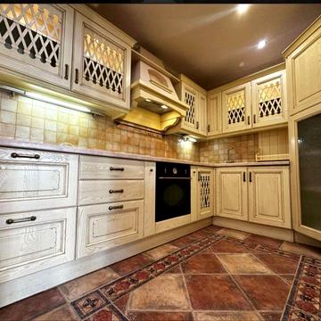 Трехкомнатная квартира с ремонтом  на Фонтане в жк Стожары ЖК Стожары