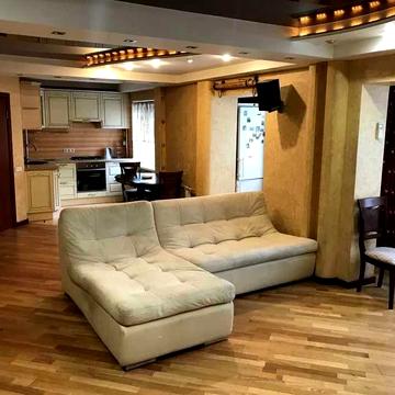 2-к. кв. по вул. Борщагівська, 46 Політехнічний інститут 5 хв.