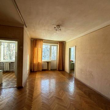 Продам двокіинатну квартиру вулиця Григорія Чупринки 8 А