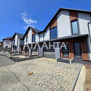 Таунхаус з гаражем, підвалом і місцем під авто на вул. Горіхівській