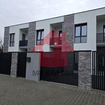 Продаж будинку в Компотному районі! єОселя