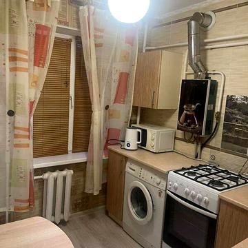 Довгострокова оренда 2к Квартира Новокодацька (Дзержинського) площа