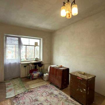 Продається однокімнатна квартира, вулиця Караджича