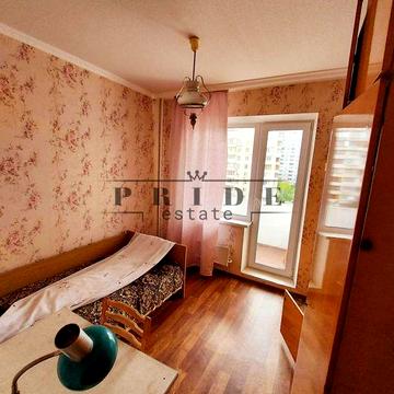 .Простора світла чотирикімнатна квартира на Троєщині