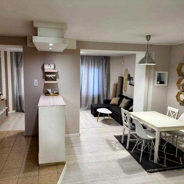 ПРОДАМ 2-кімнатну квартиру з капітальним ремонтом на Черемушках