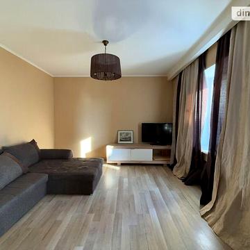 Довгострокова оренда 3к Квартира Черняховського вулиця