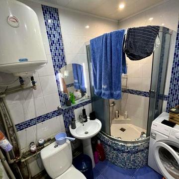 Одесская.Продам 4комн.квартиру