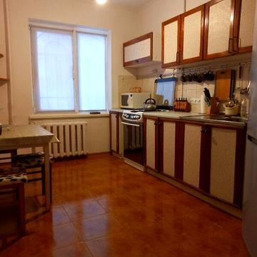 Довгострокова оренда 3к Квартира Сімї Глодан (Ільфа і Петрова) вулиця