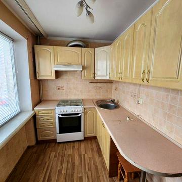 Продається 2 кім київка вул. Полєтаєва