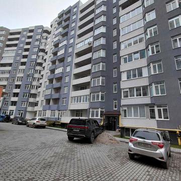 Продаж квартири по вул.Смакули 8