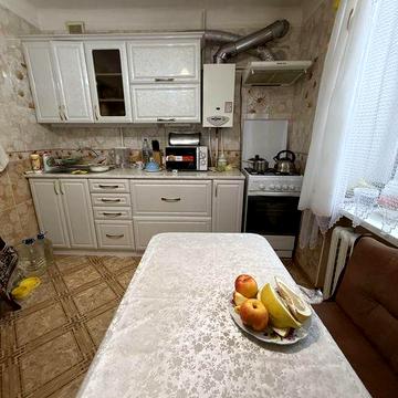 Продам 3 комнатную квартиру в центре города