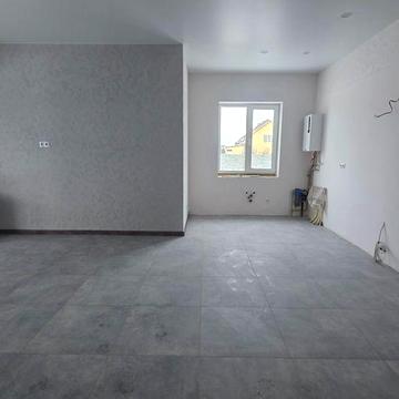 Р-н вул. БЕЖІВКА , БУДИНОК з РЕМОНТОМ на 5 сотках .