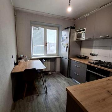 Продаж 2к Квартира Академіка Корольова вулиця