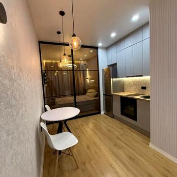 Квартіра-студія 33 кв.м з окремою спальнею та балконом у ЖК «Акрополь»