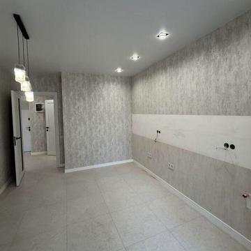 Продам квартиру з ремонтом