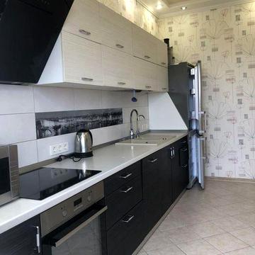 Сдам современную квартиру с  посудомойкой и теплосчетчиком в новом дом