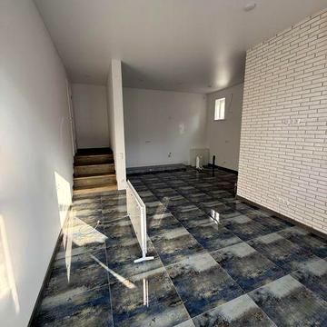 Продаж частини будинку ( Офісного типу) в Центрі