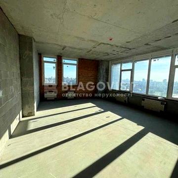 Квартира в сучасному комплексі ЖК"Manhattan city"