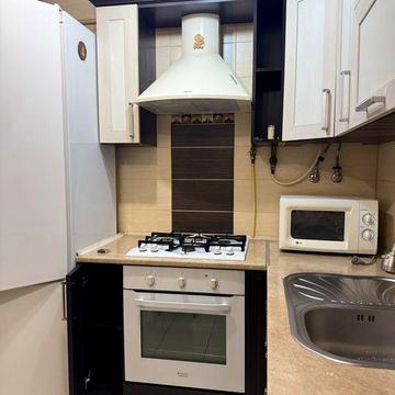 Сдаю 2 комнатную квартиру район Сити центра