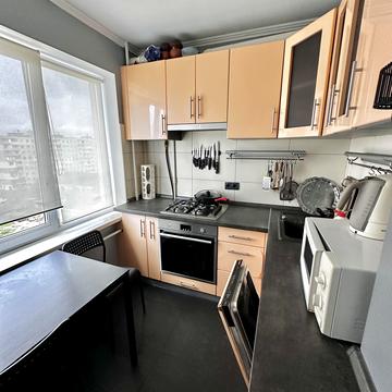 Йорданська вул. (Лайоша Гавро), 14