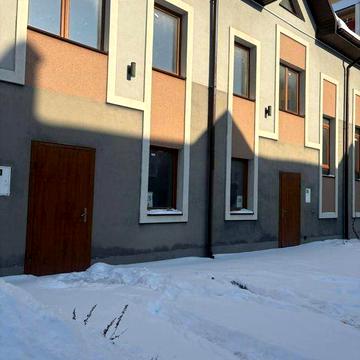 Котедж з усіма комунікаціями, велика площа Виставка! 42222