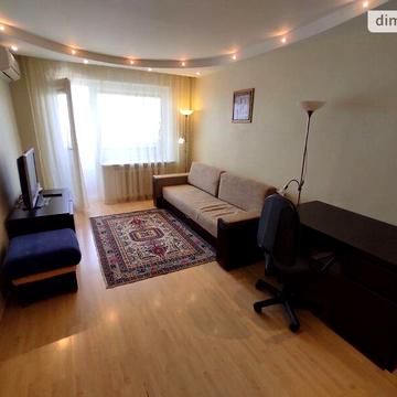 Довгострокова оренда 1к Квартира Набережна Перемоги вулиця