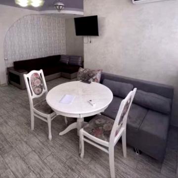 Сдам квартиру студию Таирова Левитана