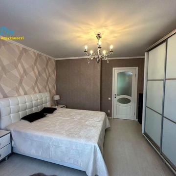 Простора двокімнатна квартира в центрі ЖК Софія !