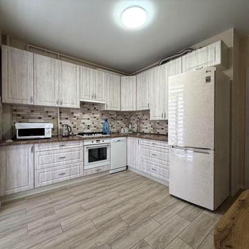 Оренда 2 кімнатної квартира ЖК Річ Таун