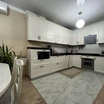 ЭКС! Продам красивую 3 к.квартиру 90 м с евроремонтом!Удобный этаж!